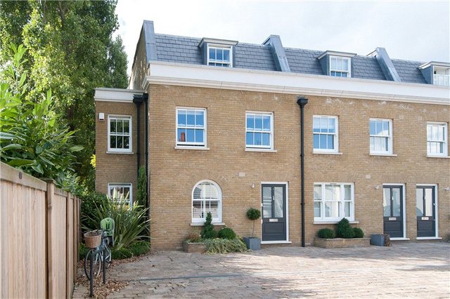  Image of 4 bedroom Mews for sale in Magdalen Road London SW18 at Magdalen Road Wandsworth Earlsfield, SW18 3NP